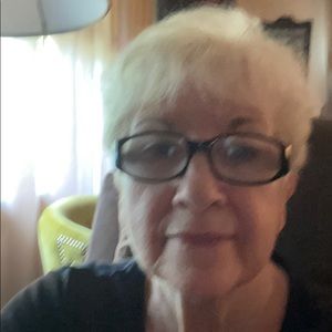 Meet your Posher, Connie